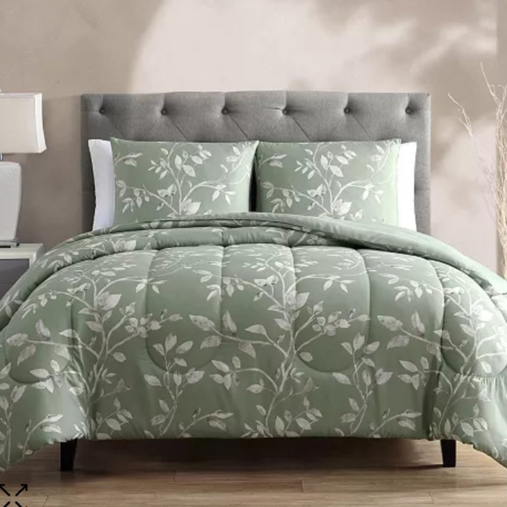 HALLMART COLLECTIBLES 3-PC COMFORTER SET